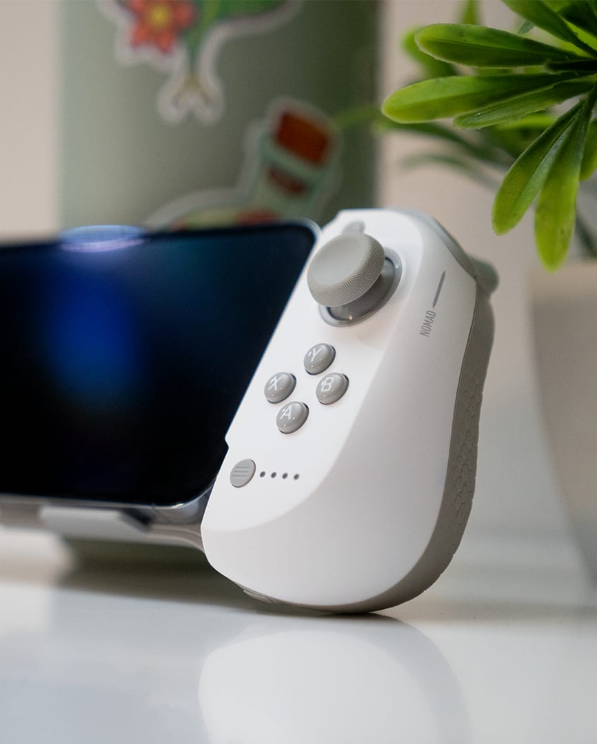 SCUF スカフ NOMAD モバイルゲーミングコントローラー (white) SCUF NOMAD スマホゲームコントローラー | スマート家電／IoTを